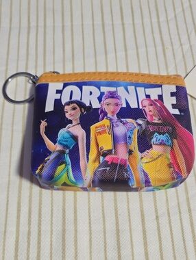 K-pop Fortnite Zip Pouch with Character Print - Multicolor